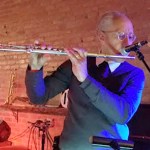 VY on flute blue lite